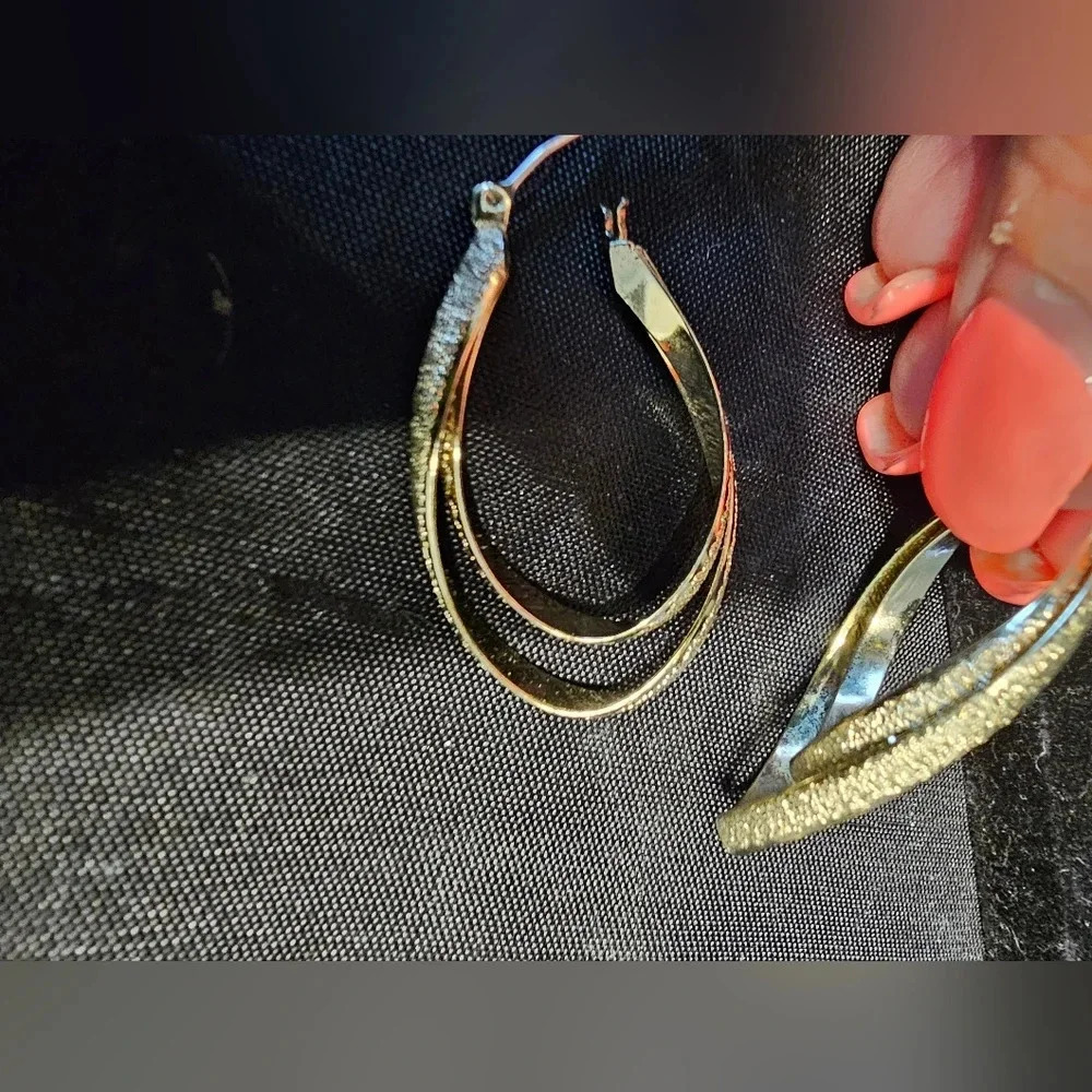 Earrings set of 4 pairs gold tone - Picture 6 of 8